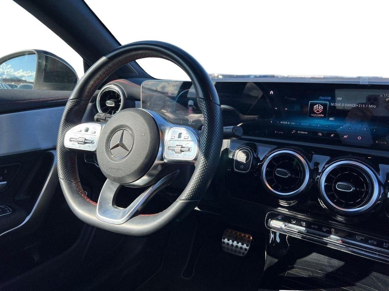 CLA Shooting Brake 200 d Premium auto - Certified