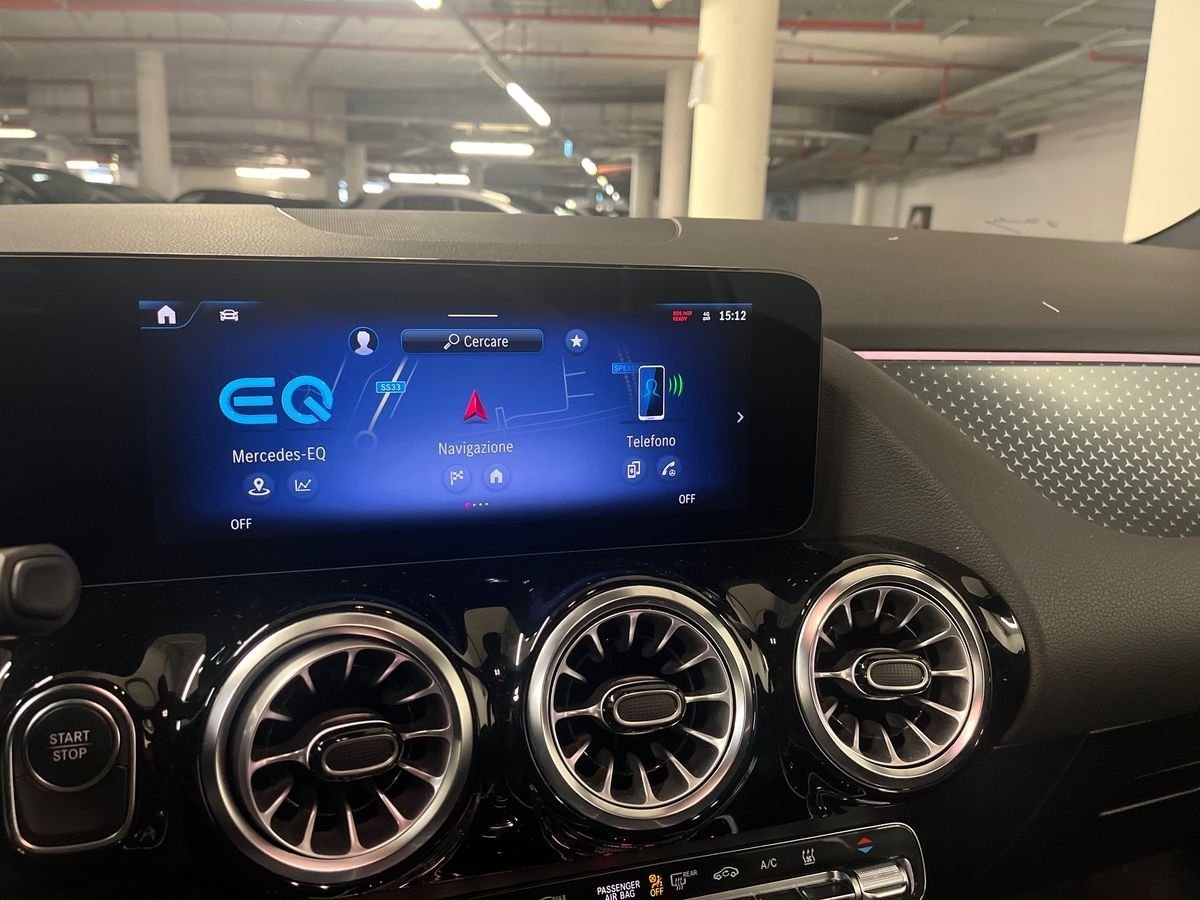 EQA 300 Progressive Advanced 4matic - Certified