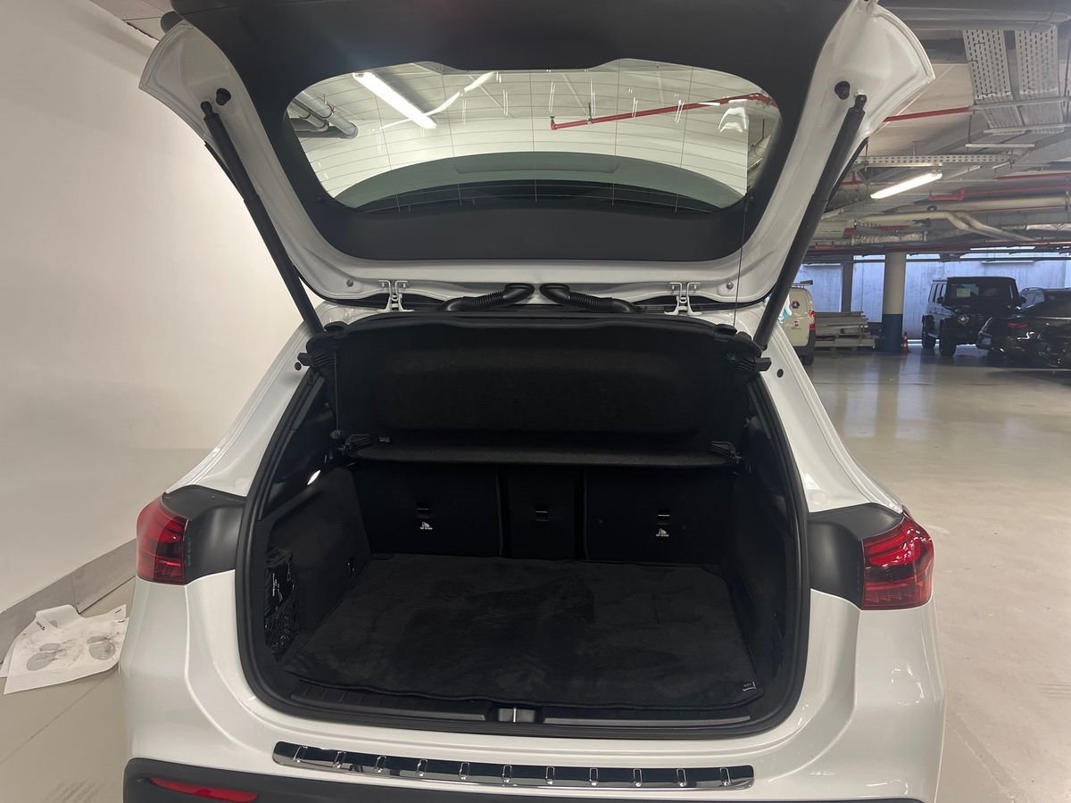 EQA 300 Progressive Advanced 4matic - Certified