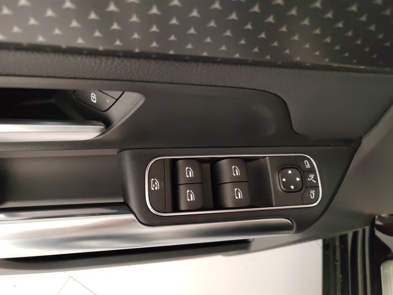 B 180 Progressive Advanced Plus auto - Certified