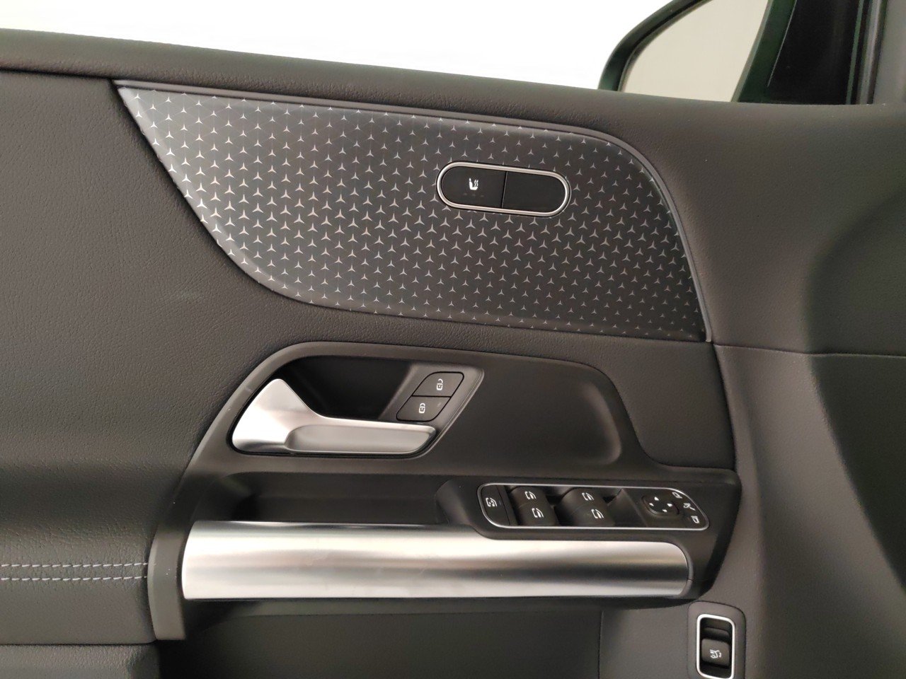 B 180 Progressive Advanced Plus auto - Certified