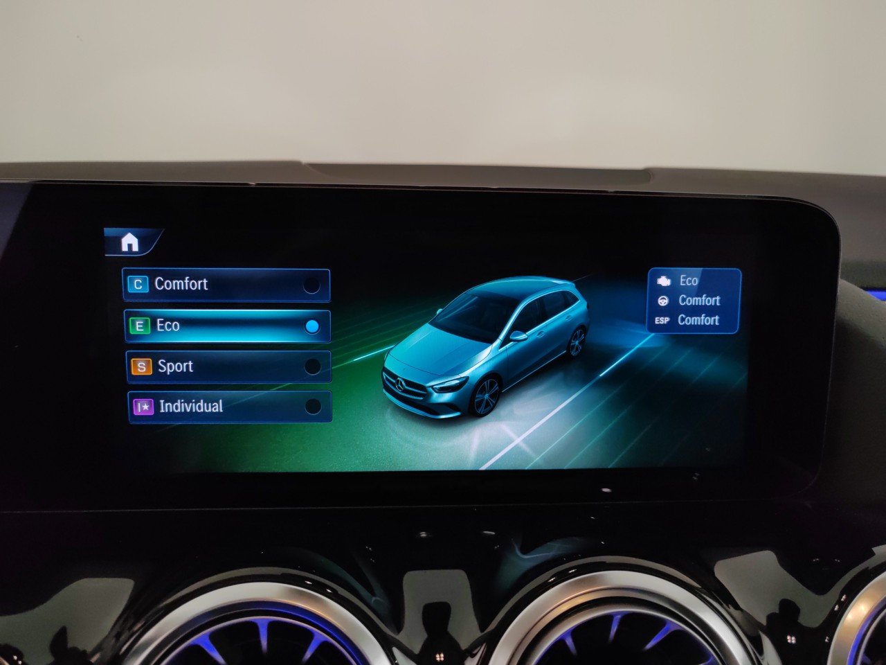 B 180 Progressive Advanced Plus auto - Certified