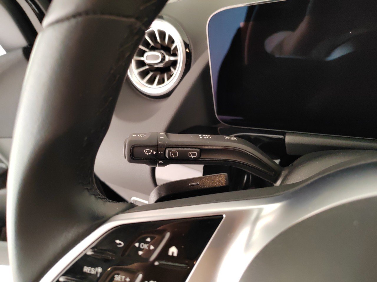B 180 Progressive Advanced Plus auto - Certified