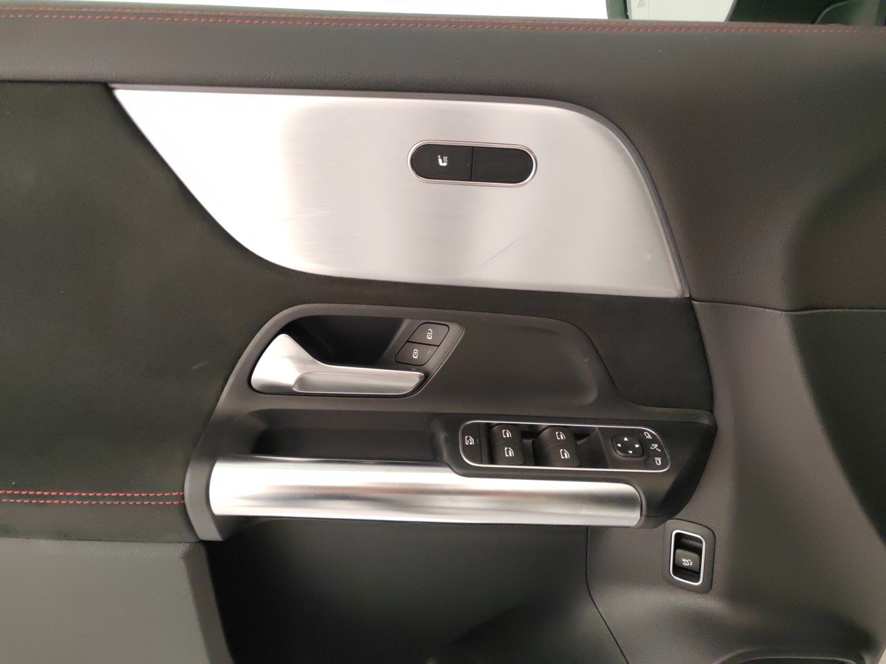 EQA 250 Sport - Certified