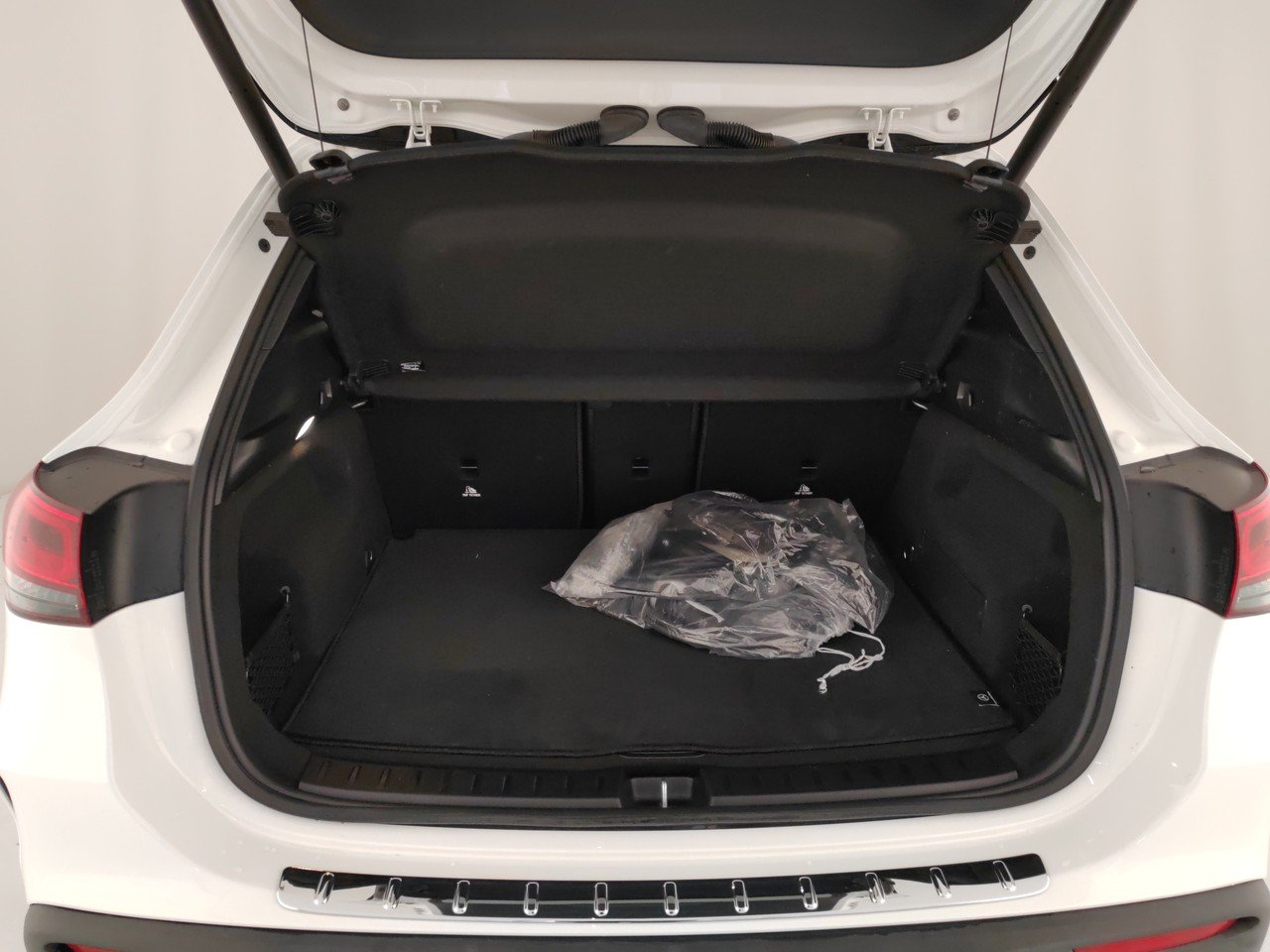 EQA 250 Sport - Certified