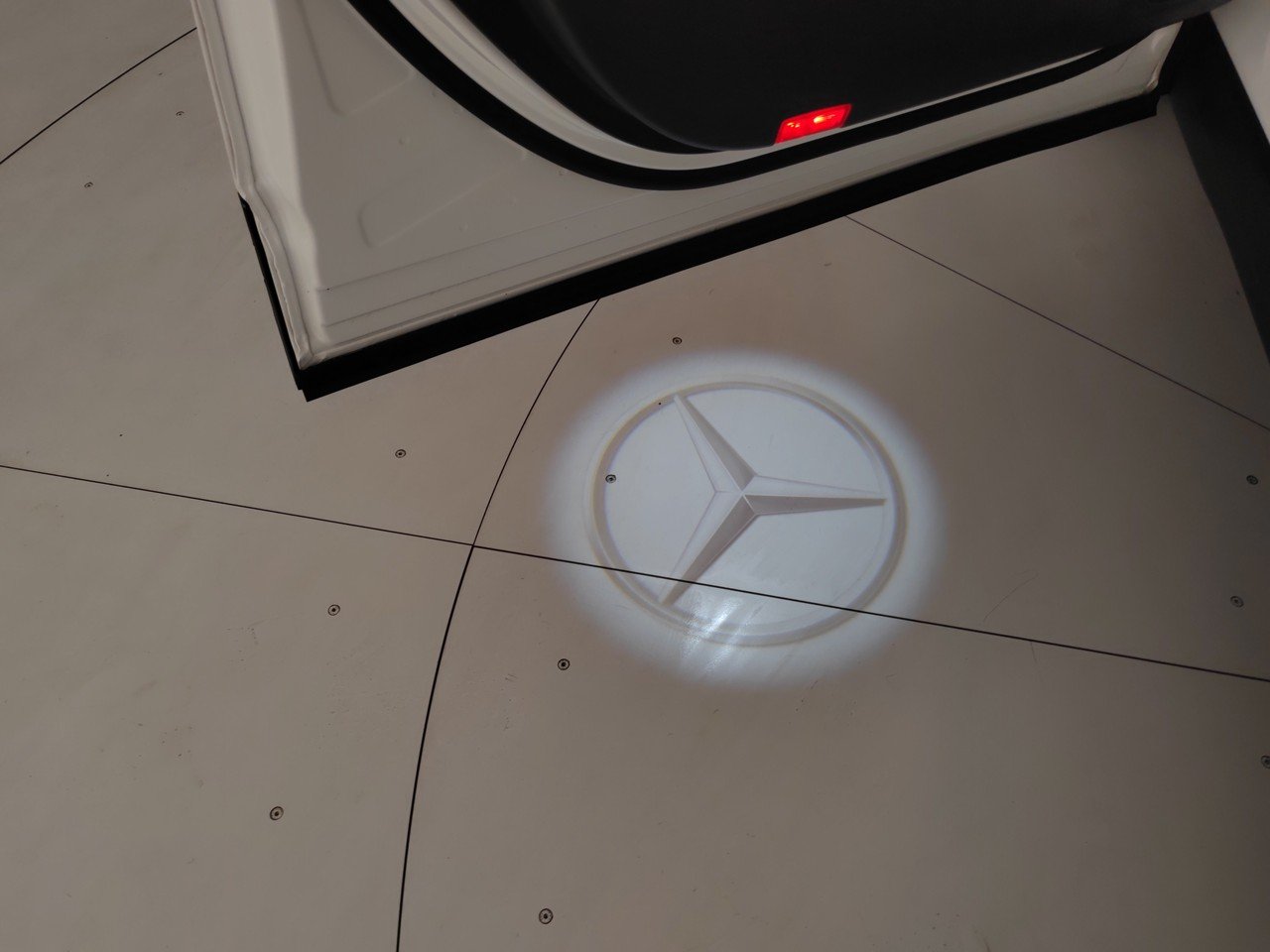 EQA 250 Sport - Certified
