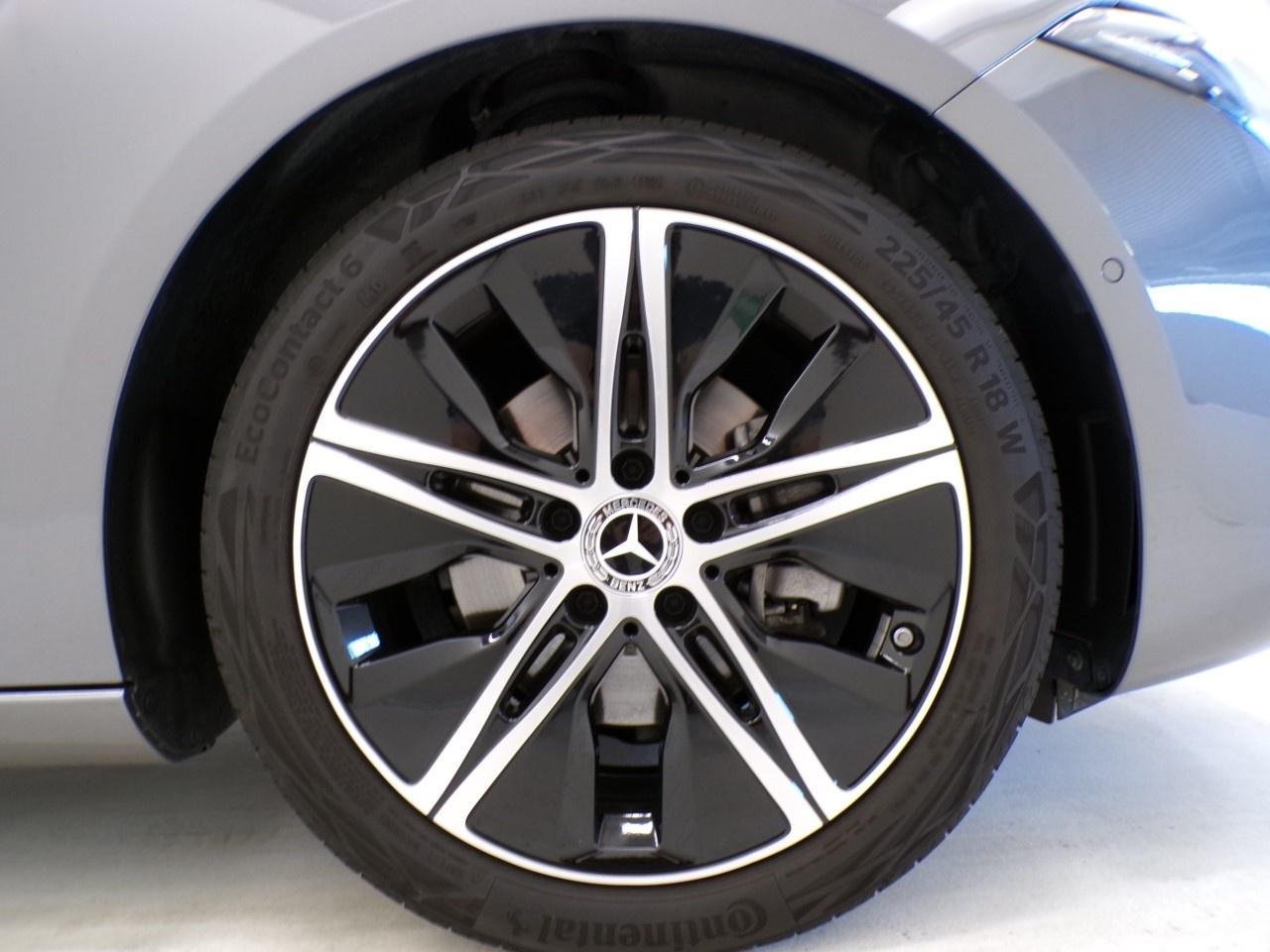 A 200 d Progressive Advanced auto - Certified