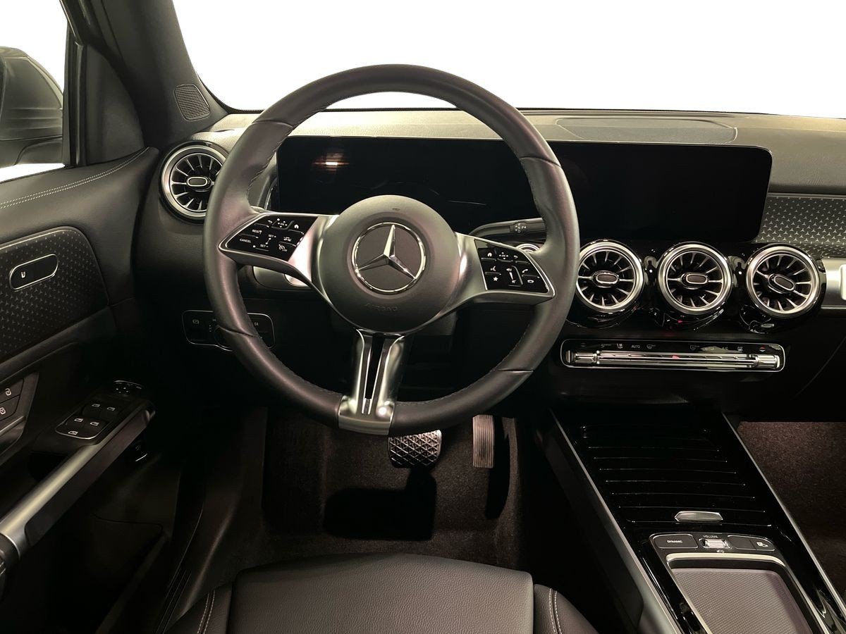 EQB 300 Progressive Advanced 4matic - Certified