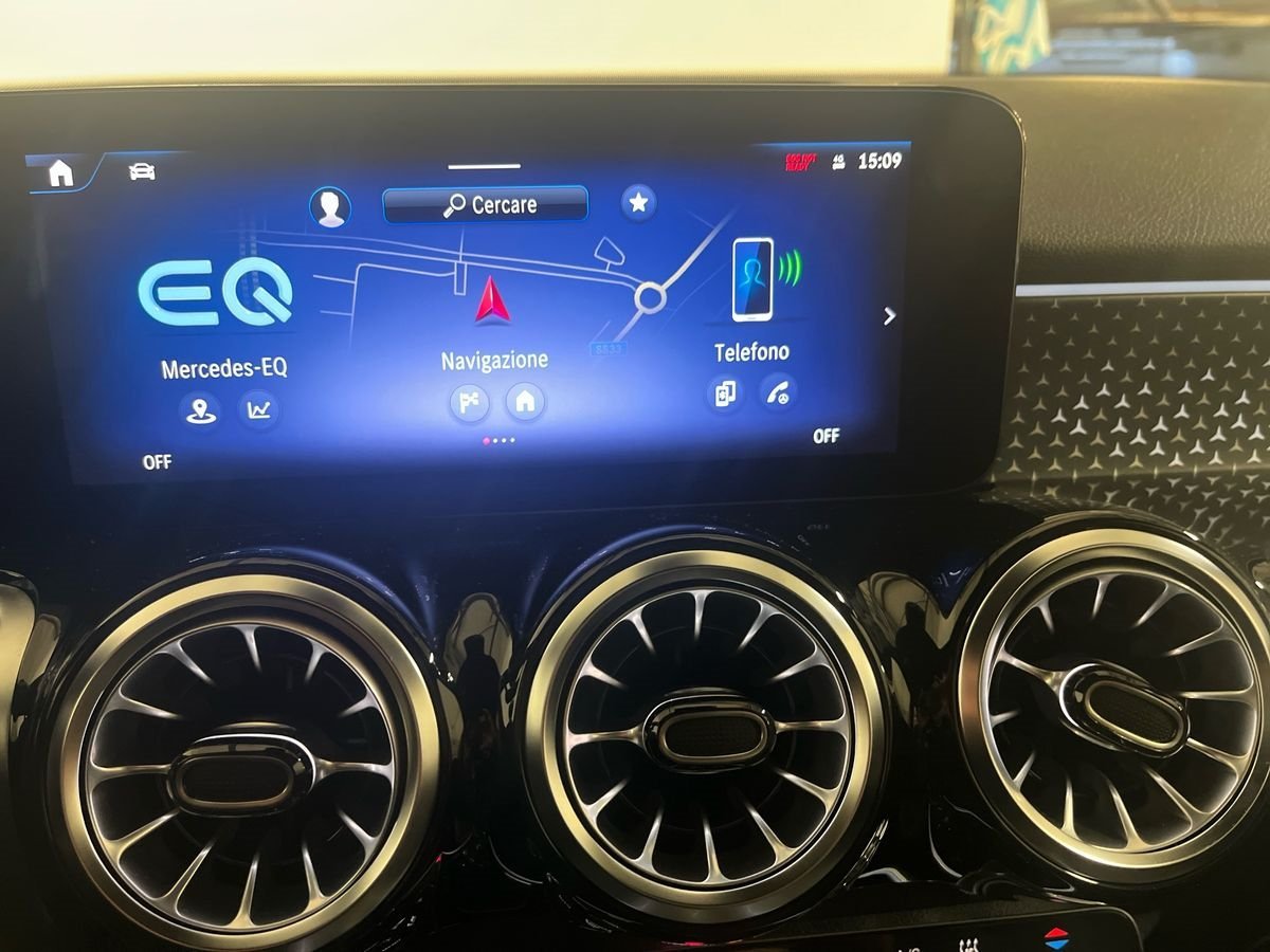 EQB 300 Progressive Advanced 4matic - Certified