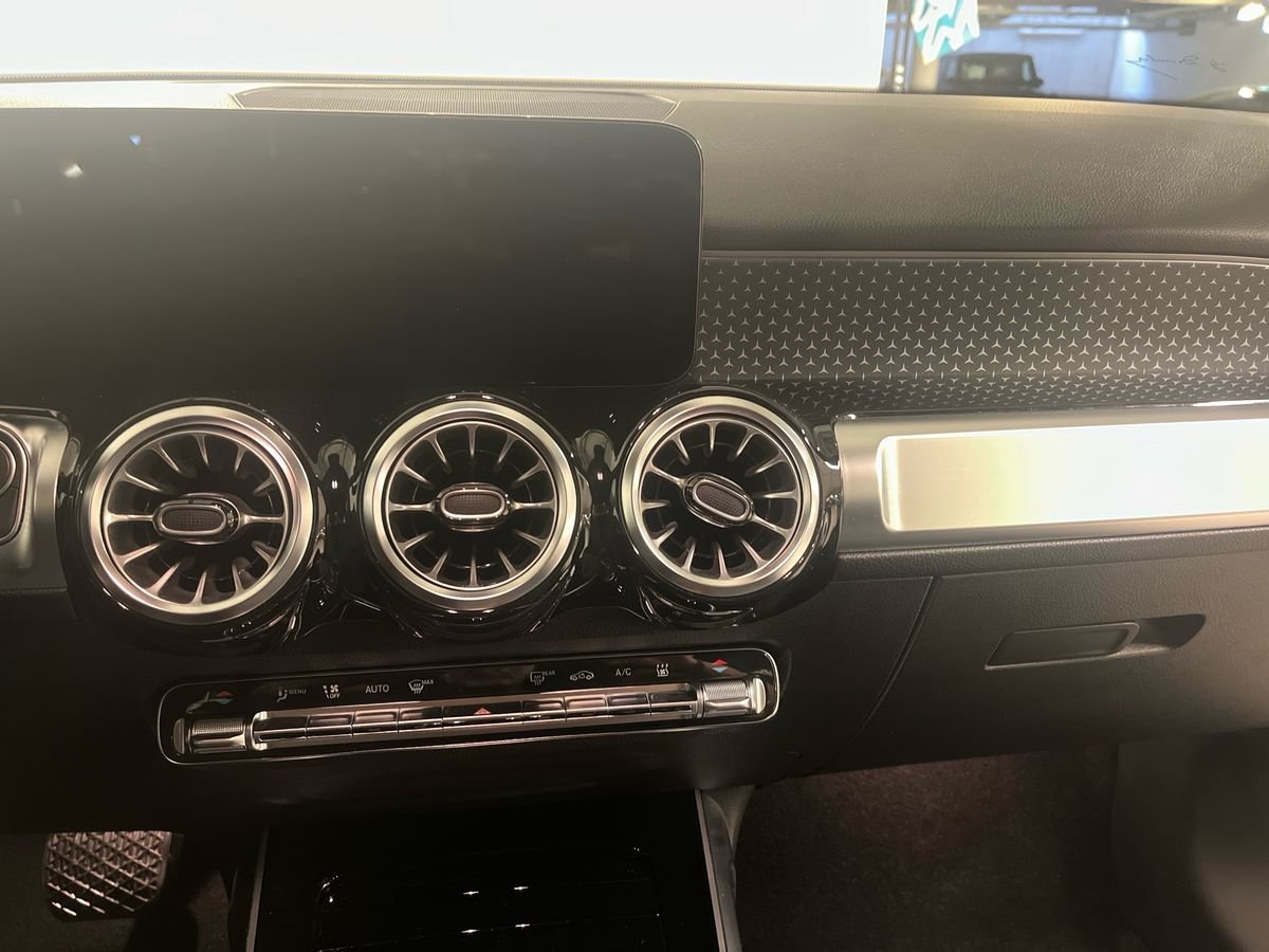 EQB 300 Progressive Advanced 4matic - Certified