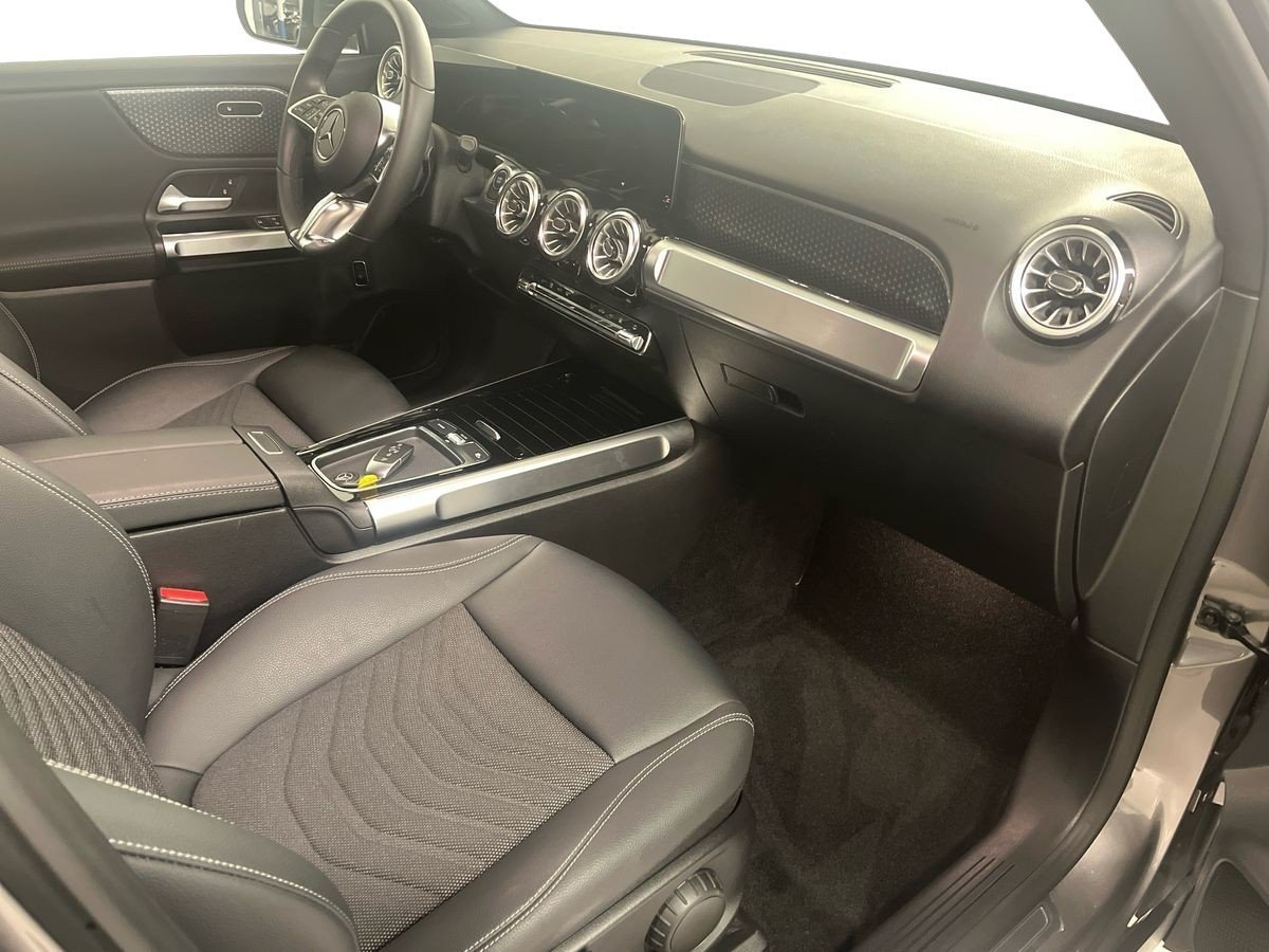 EQB 300 Progressive Advanced 4matic - Certified