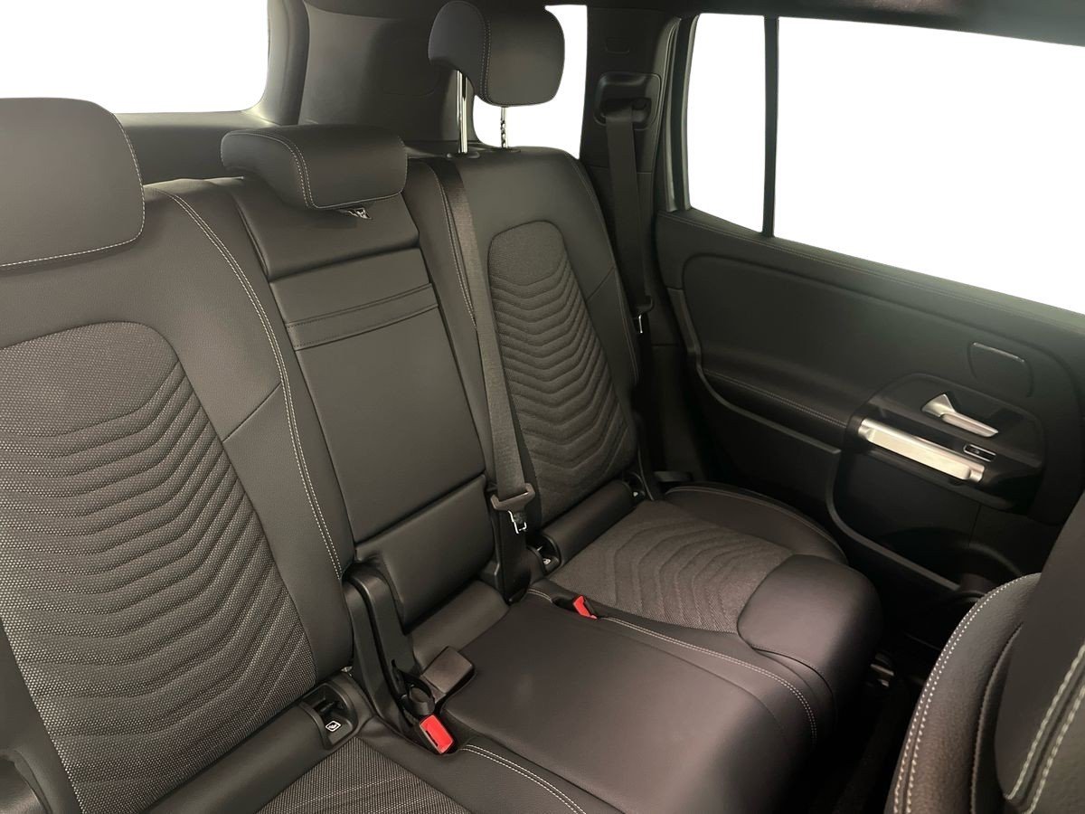 EQB 300 Progressive Advanced 4matic - Certified