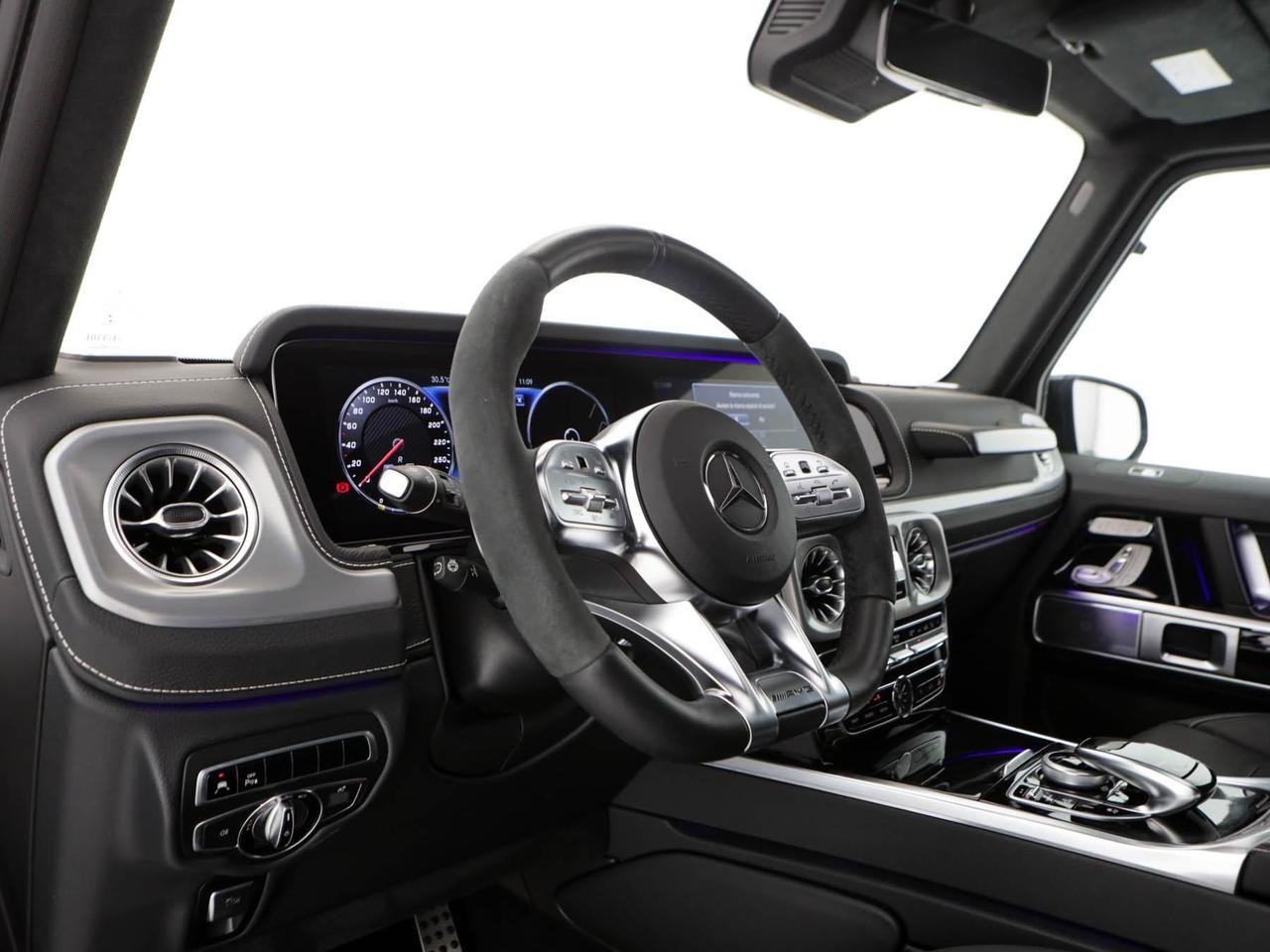 G AMG 63 585cv auto - Certified