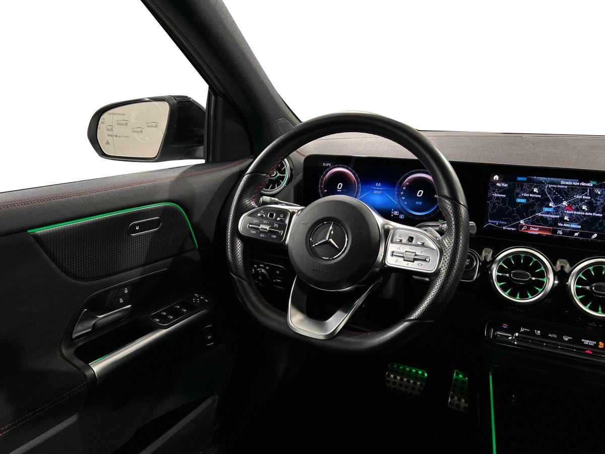EQA 300 Premium 4matic - Certified