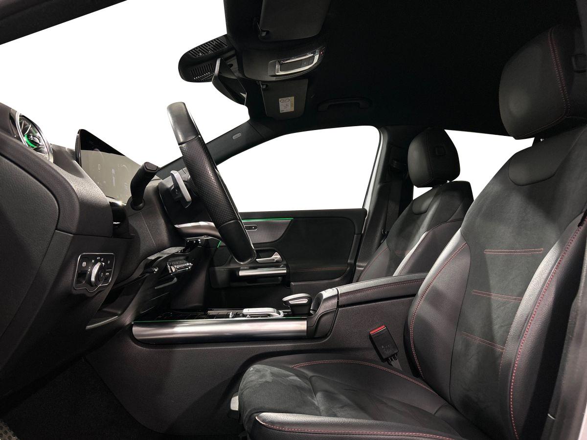 EQA 300 Premium 4matic - Certified