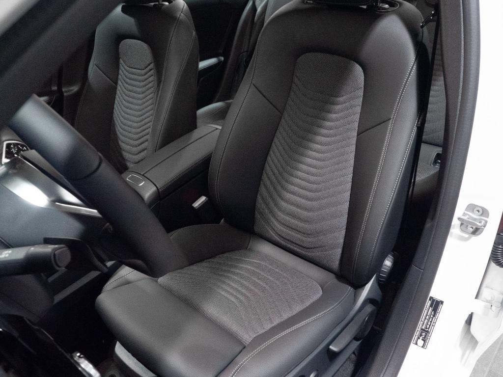 A 250 e phev Progressive Advanced auto - Certified