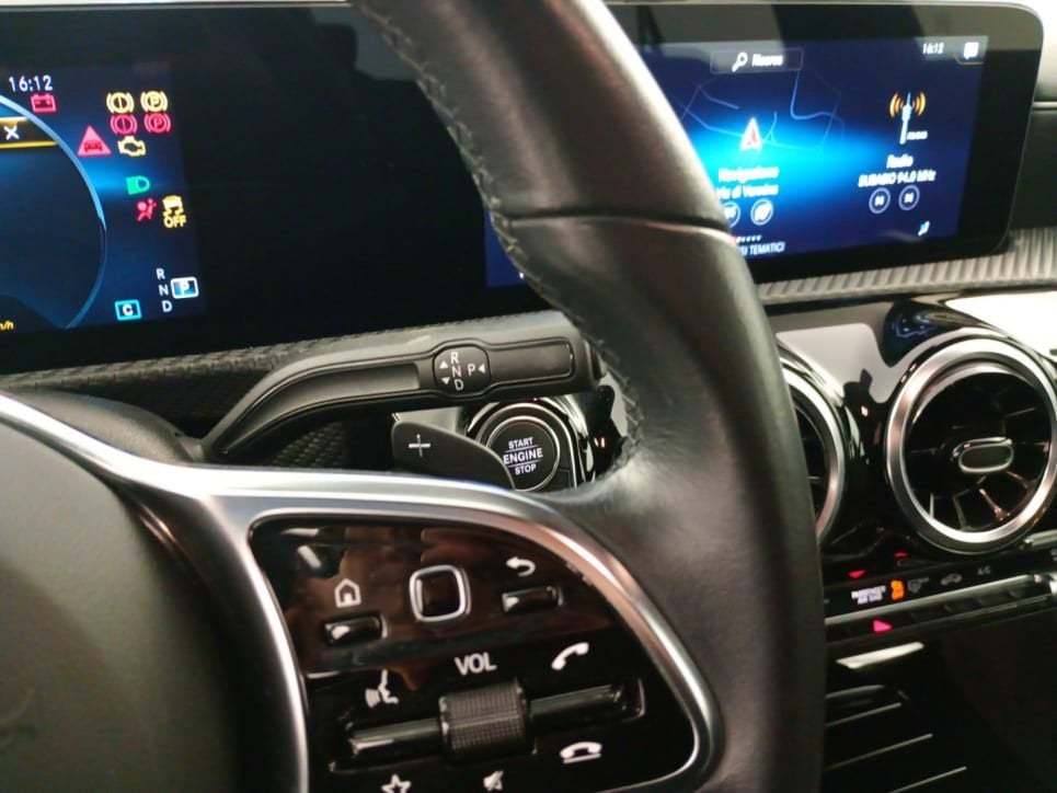 CLA Shooting Brake 200 d Business Extra auto - Certified
