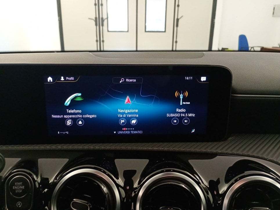 CLA Shooting Brake 200 d Business Extra auto - Certified