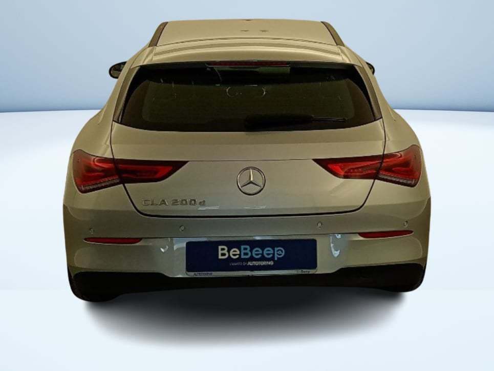 CLA Shooting Brake 200 d Business Extra auto - Certified