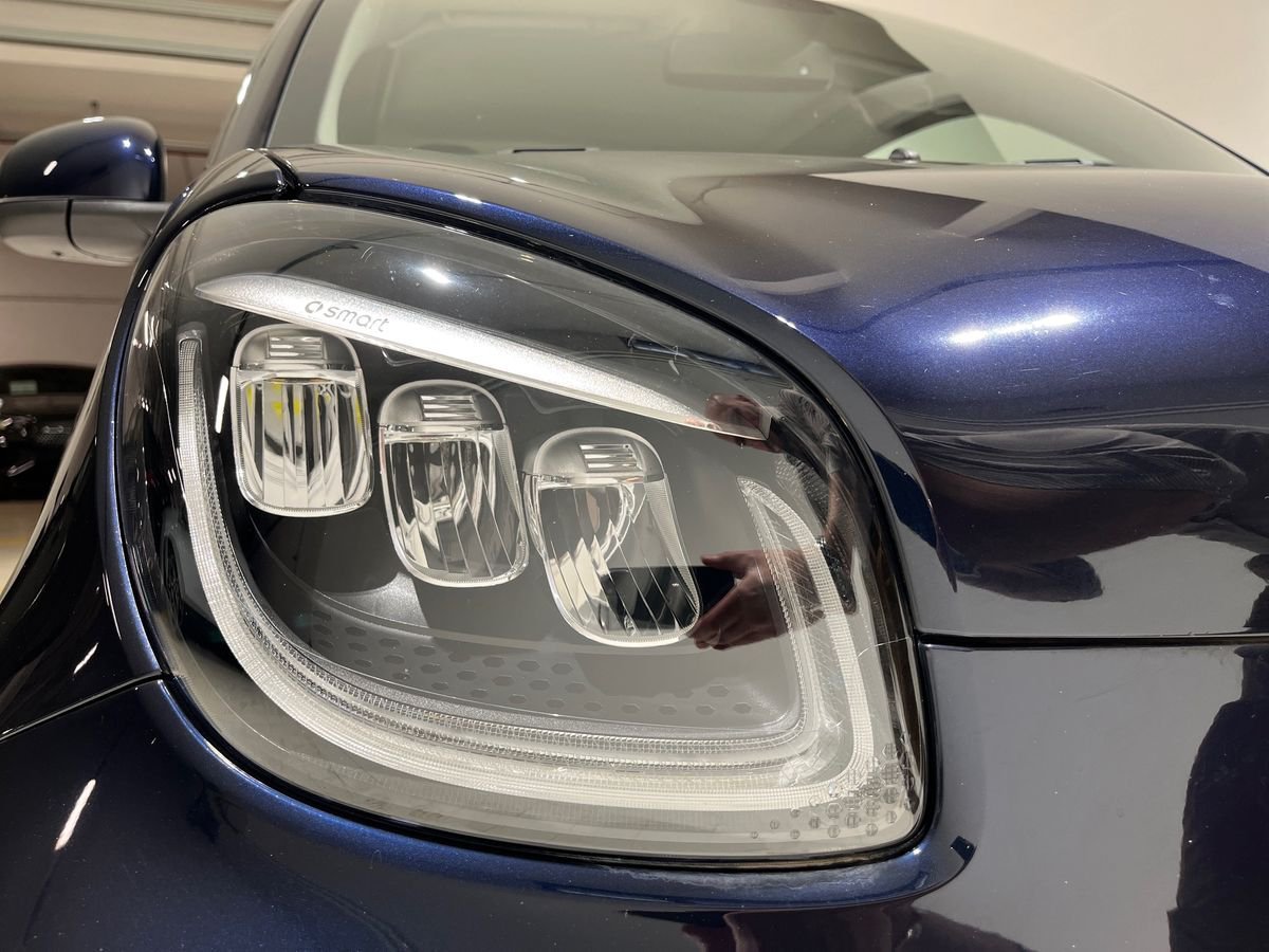 Fortwo Cabrio eq suitegrey-white 22kW - Certified