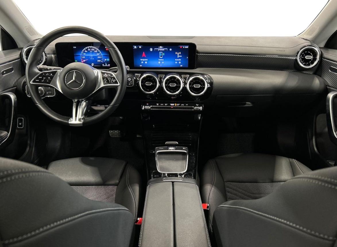 CLA Shooting Brake 180 d Progressive Advanced auto - Certified