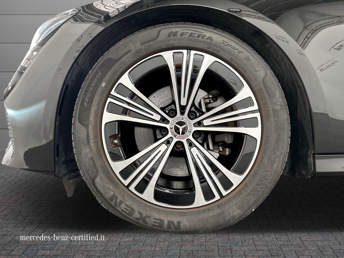 E SW 220 d Advanced auto - Certified