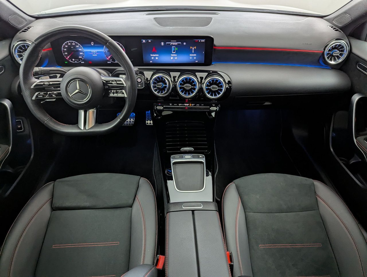 A 180 d AMG Line Premium auto - Certified