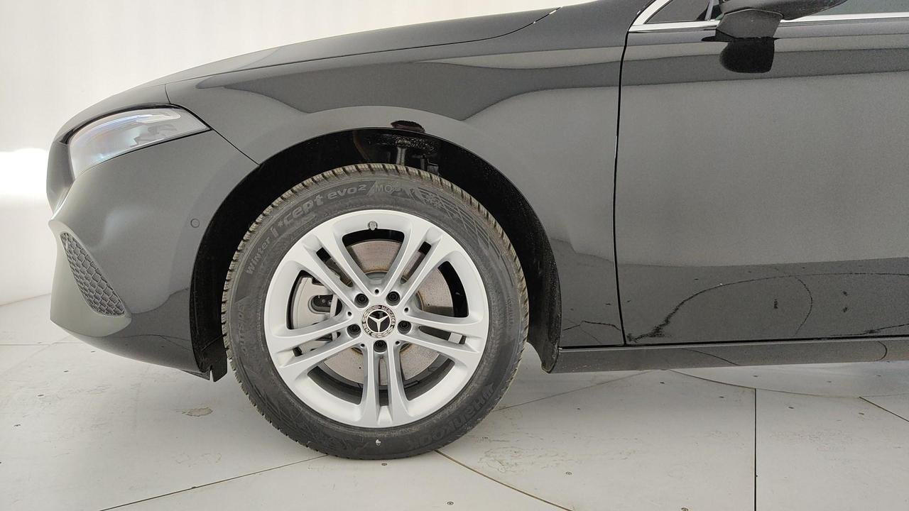 A 250 e phev Progressive Advanced auto - Certified