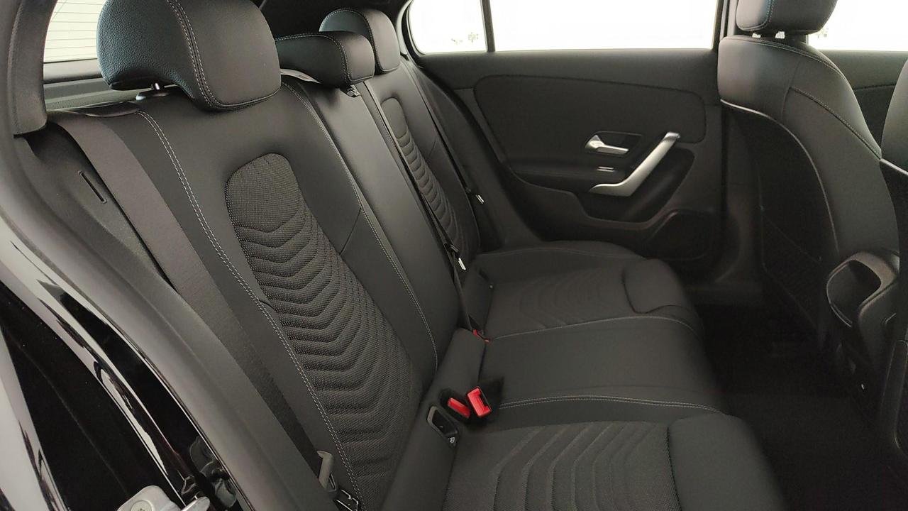 A 250 e phev Progressive Advanced auto - Certified