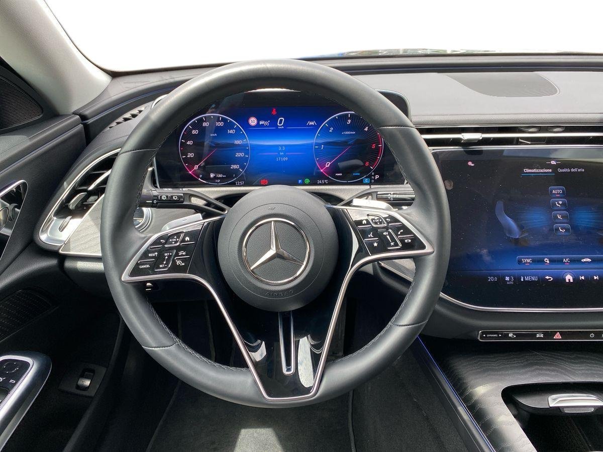 E SW 220 d Advanced auto - Certified