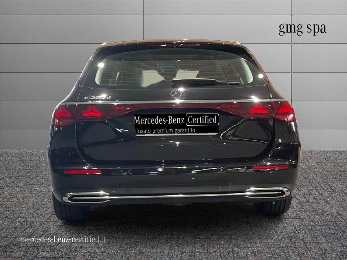 E SW 220 d Advanced auto - Certified