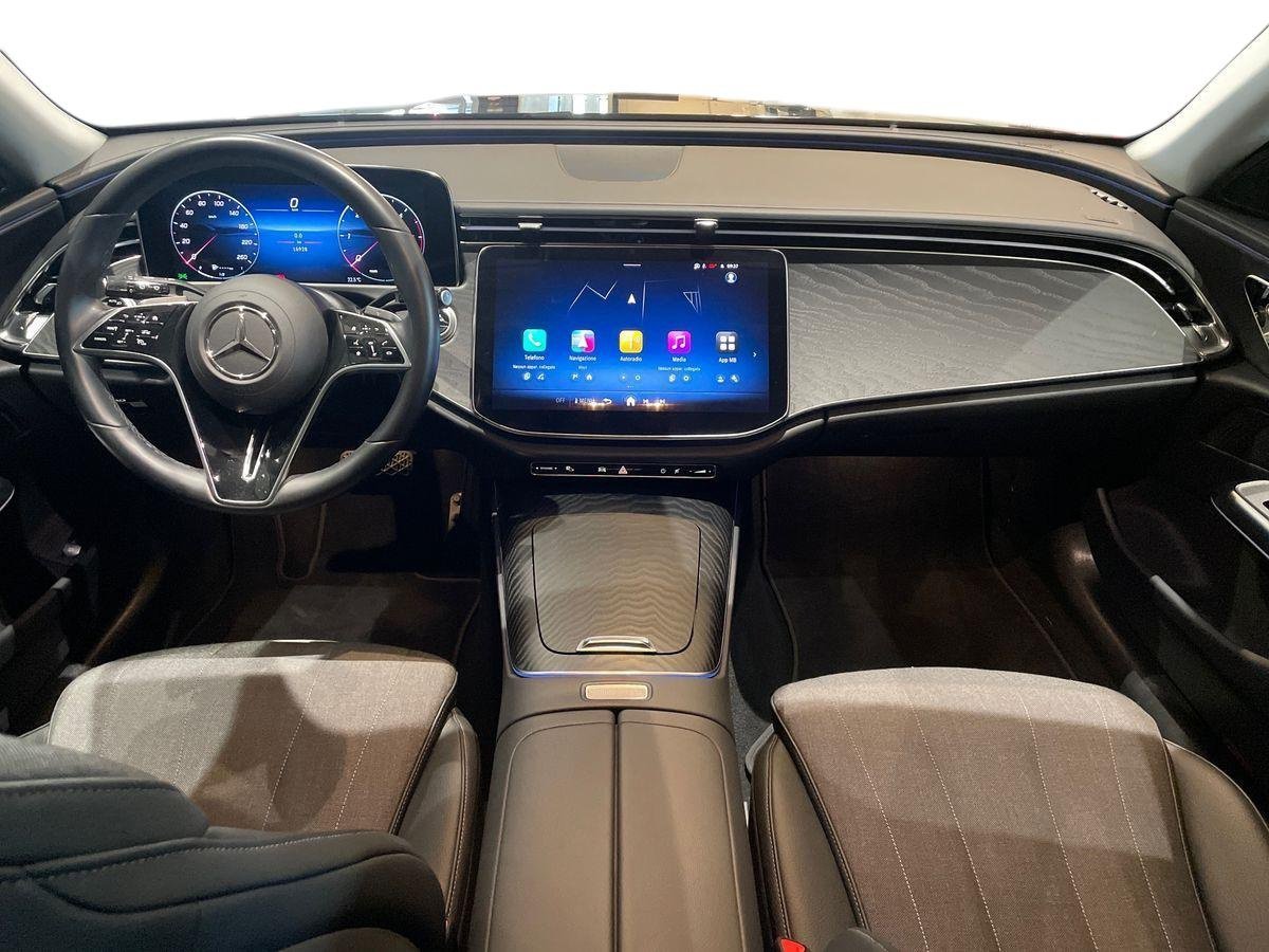 E SW 220 d Advanced auto - Certified