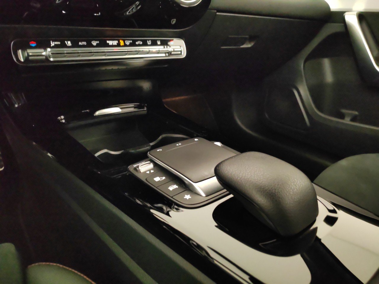 A 250 e phev (eq-power) Premium auto - Certified