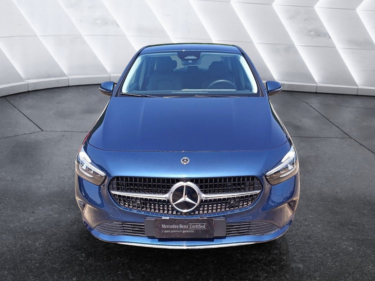 B 180 Progressive Advanced auto - Certified