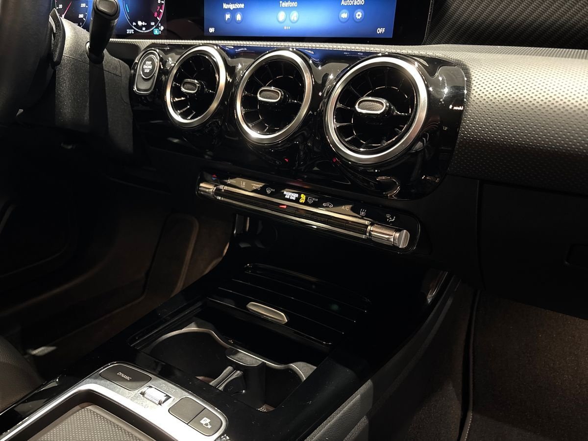 A 250 e phev Progressive Advanced auto - Certified