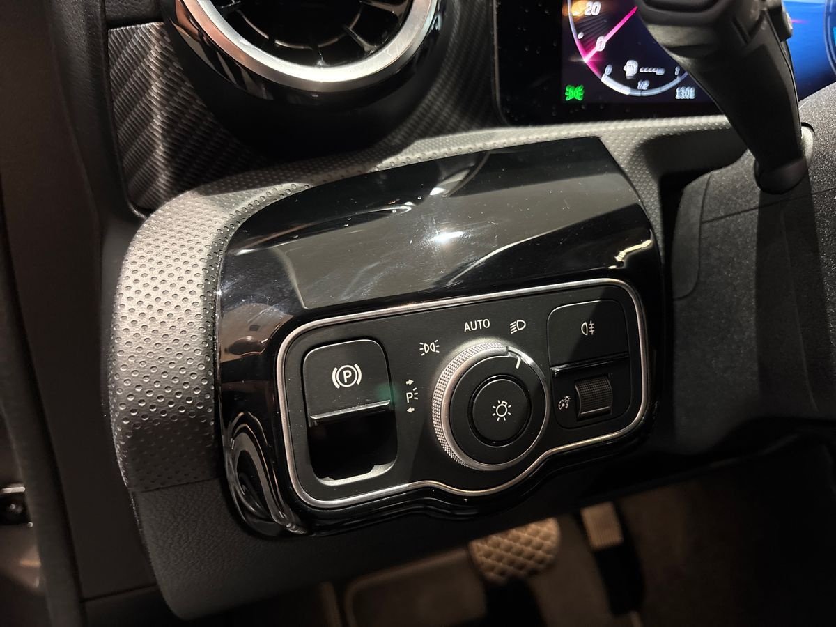 A 250 e phev Progressive Advanced auto - Certified