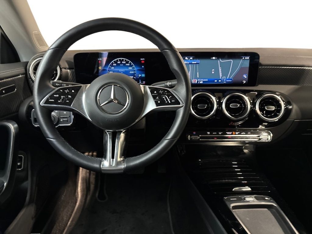 CLA Shooting Brake 180 d Progressive Advanced auto - Certified