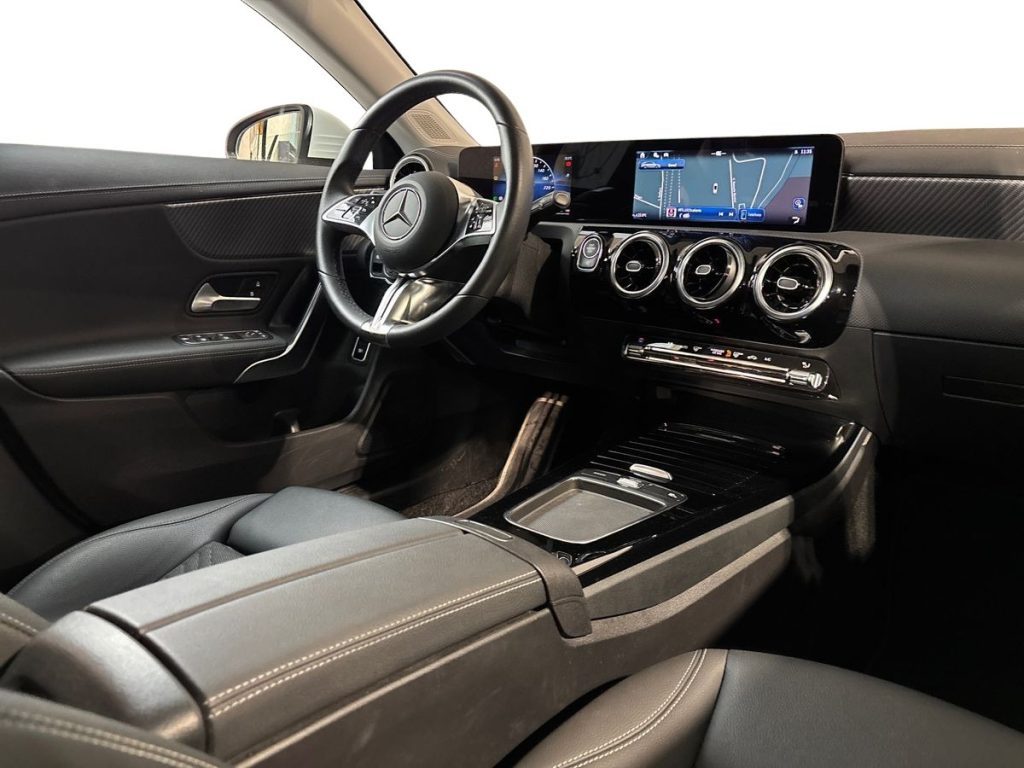 CLA Shooting Brake 180 d Progressive Advanced auto - Certified