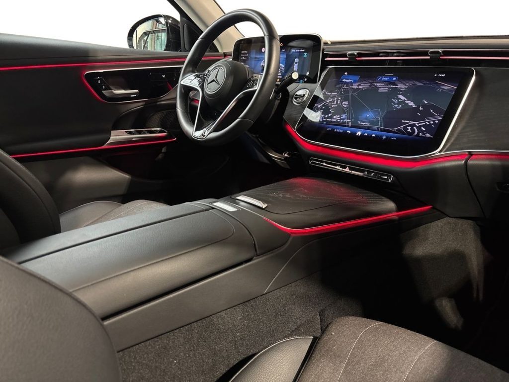 E SW 220 d Advanced auto - Certified