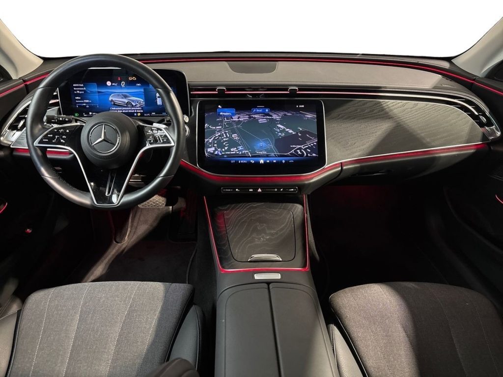 E SW 220 d Advanced auto - Certified