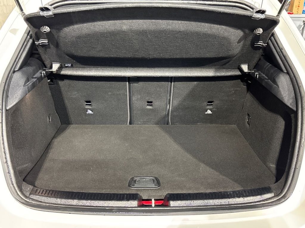 A 250 e phev Progressive Advanced auto - Certified