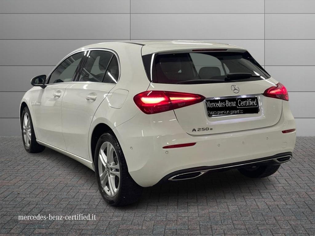 A 250 e phev Progressive Advanced auto - Certified
