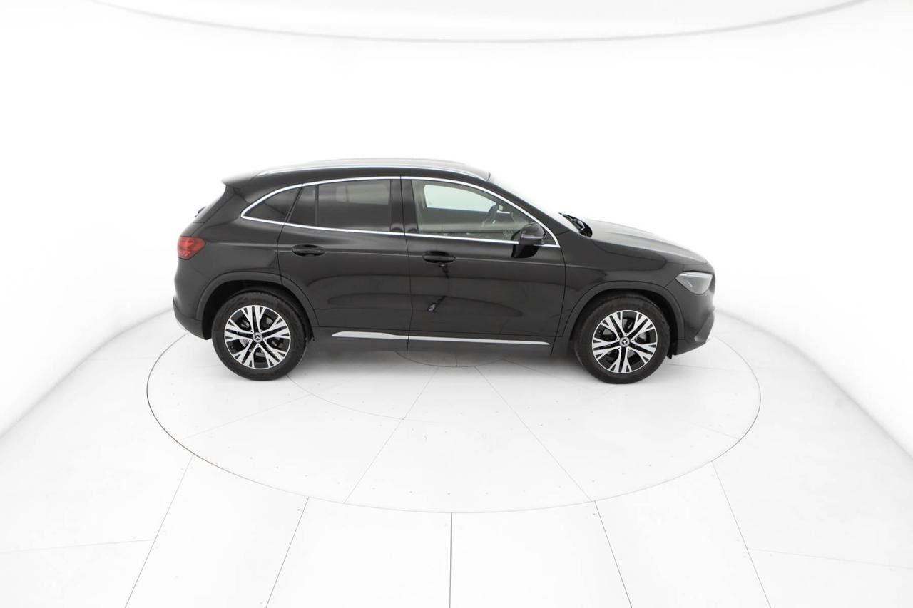 GLA 180 d Progressive Advanced auto - Certified