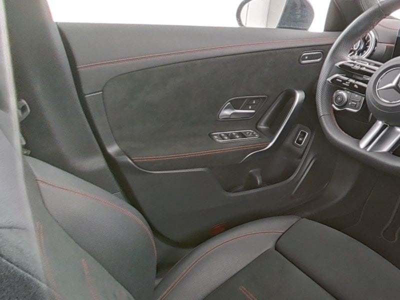 CLA Shooting Brake 200 AMG Line Advanced Plus auto - Certified