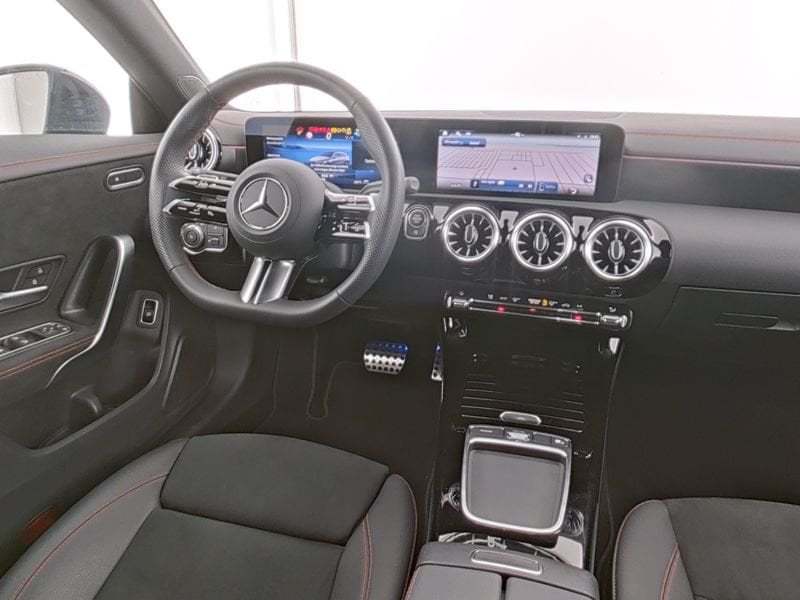 CLA Shooting Brake 200 AMG Line Advanced Plus auto - Certified