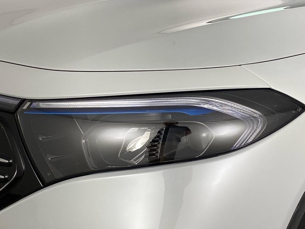 EQB 300 Premium 4matic - Certified