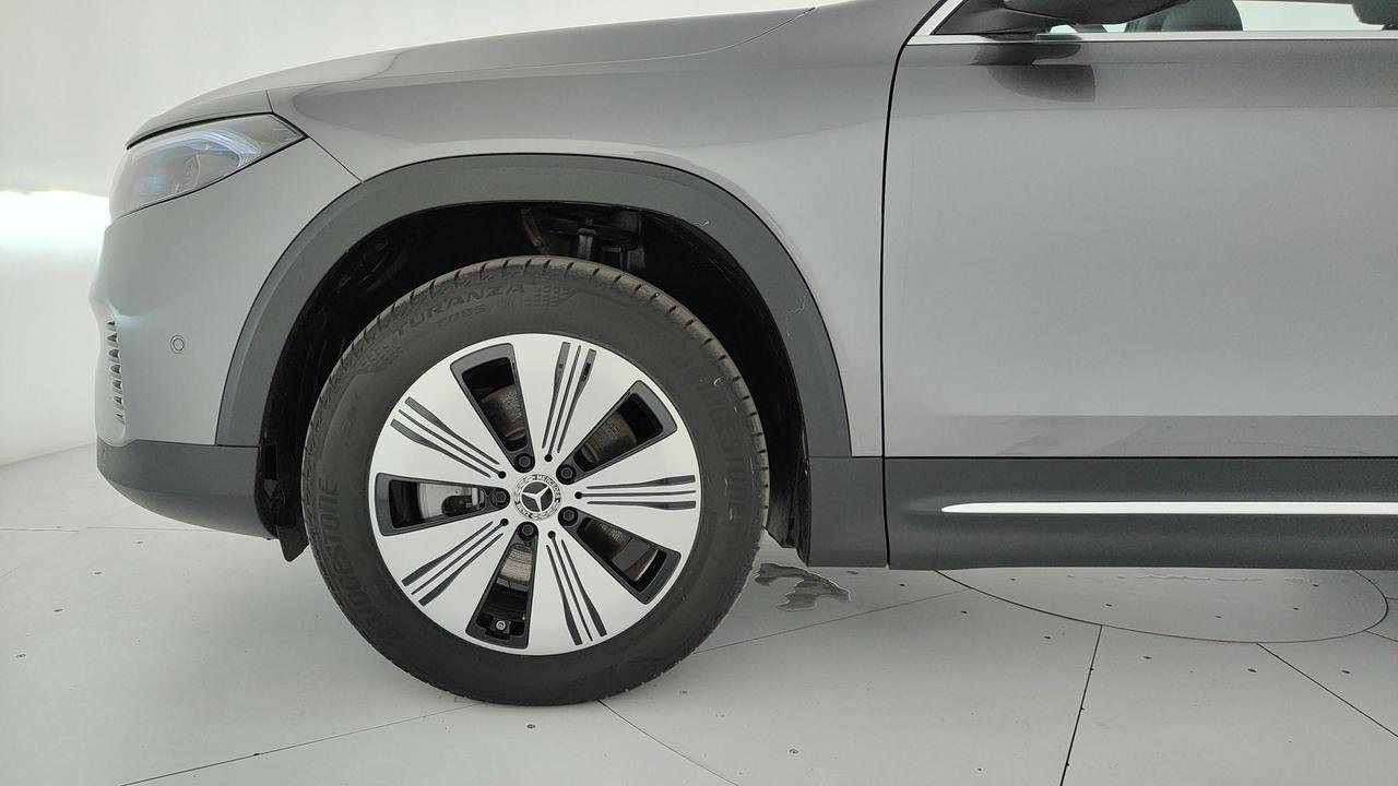 EQB 300 Sport Plus 4matic - Certified