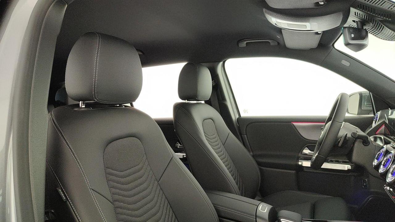 EQB 300 Sport Plus 4matic - Certified