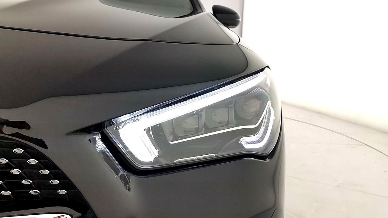 CLA Shooting Brake 200 d Premium auto - Certified