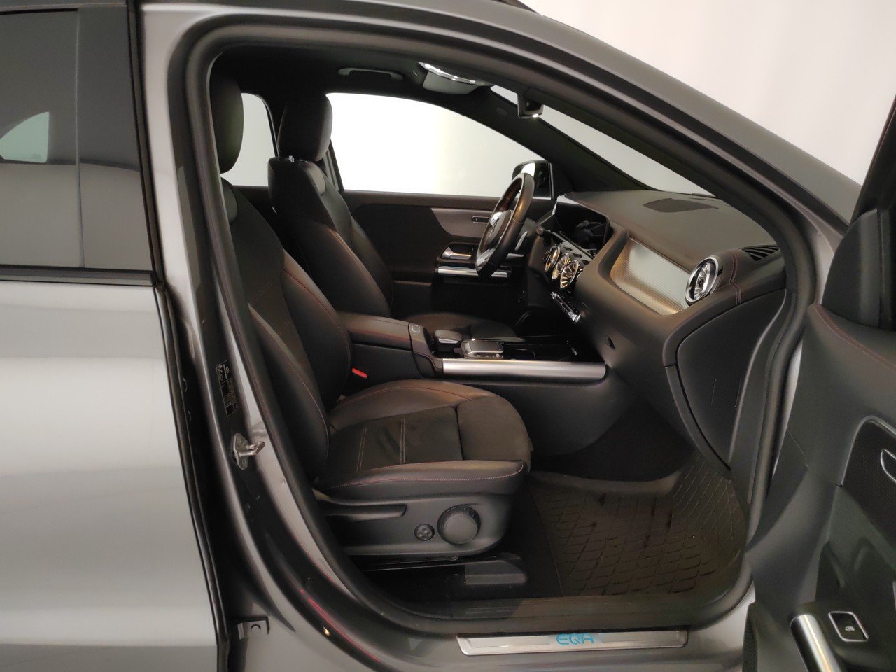 EQA 250 Premium Plus - Certified